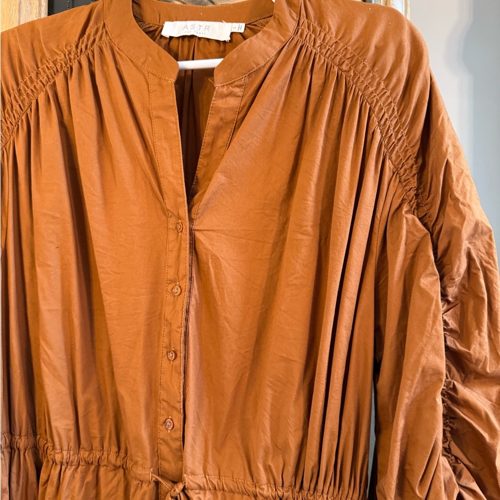 Astr the Label Cotton Terracotta Long Sleeve Dress - Picture 2 of 5